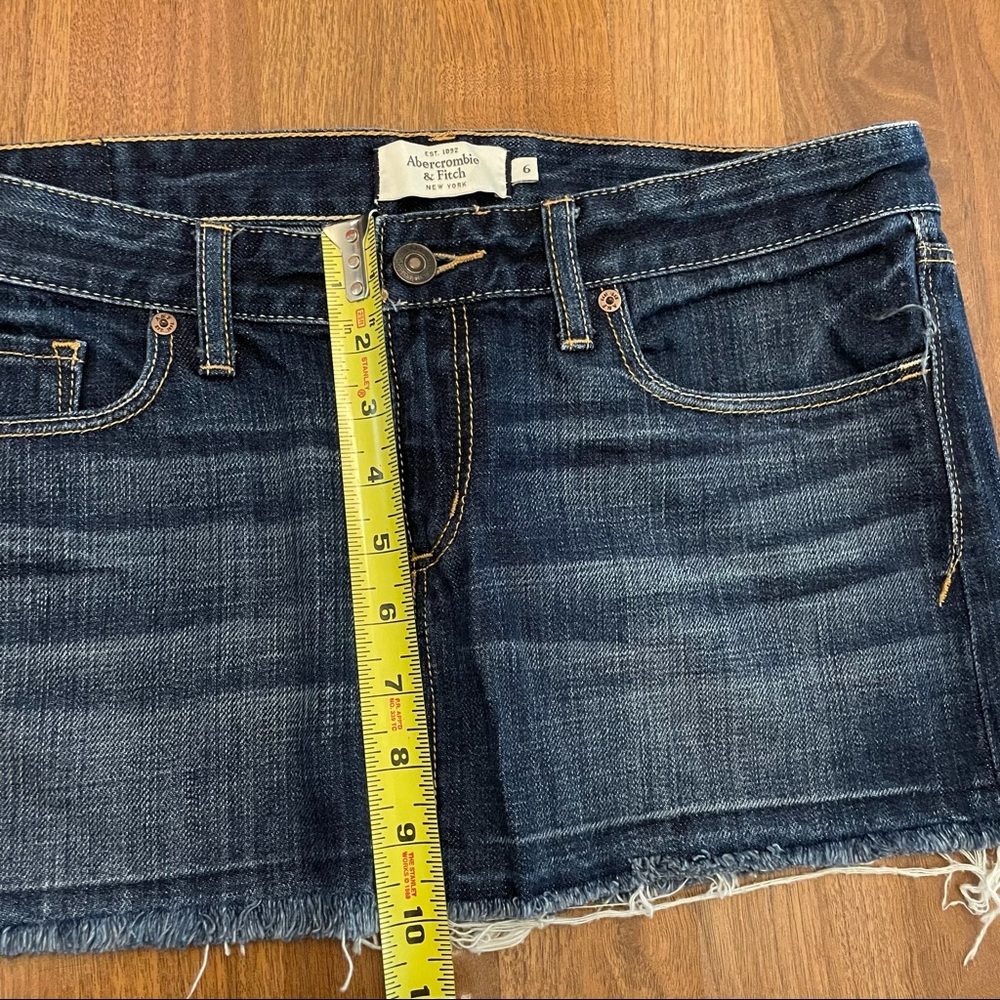 Abercrombie & Fitch Jean Skirt - Picture 2 of 8